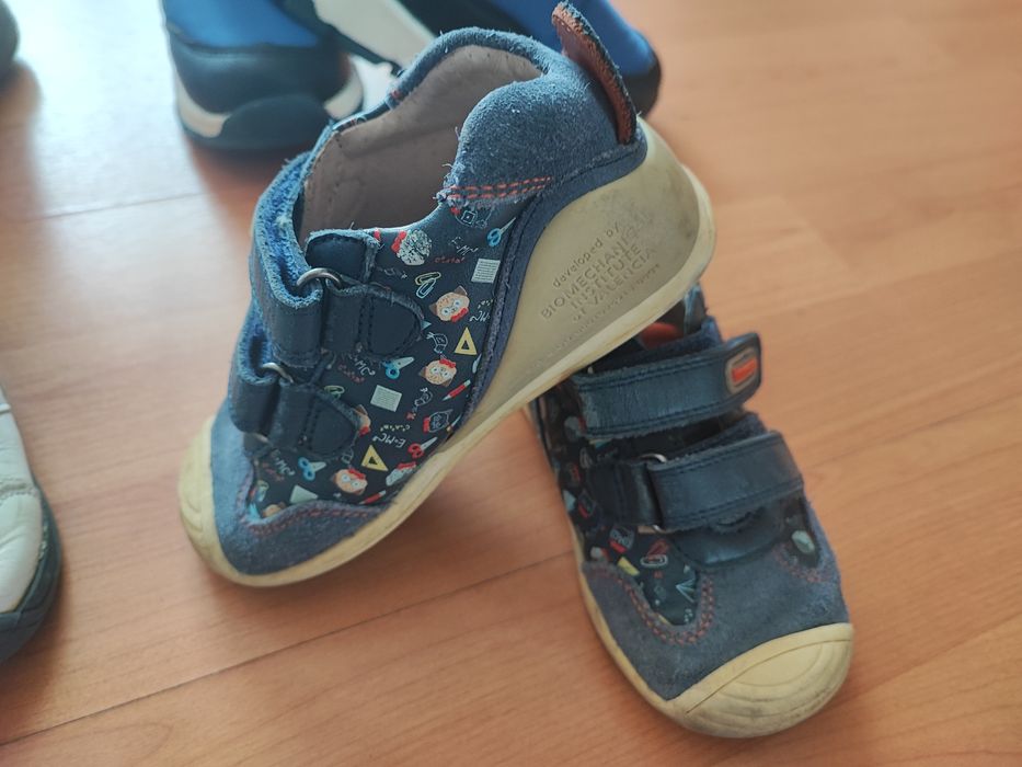 Детски маратонки и боти различни размери