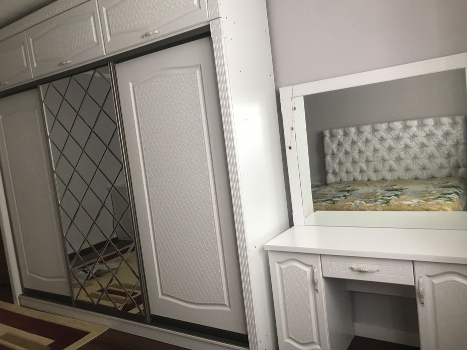 Спальный гарнитур