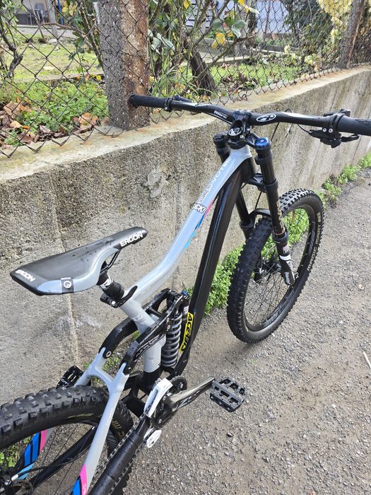 DH bike 27.5 Mullet Votec Перфектен, Rockshox Boxxer,  4-бутални Zee,