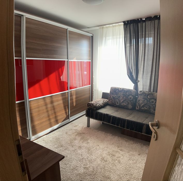Vanzare apartament 4 camere