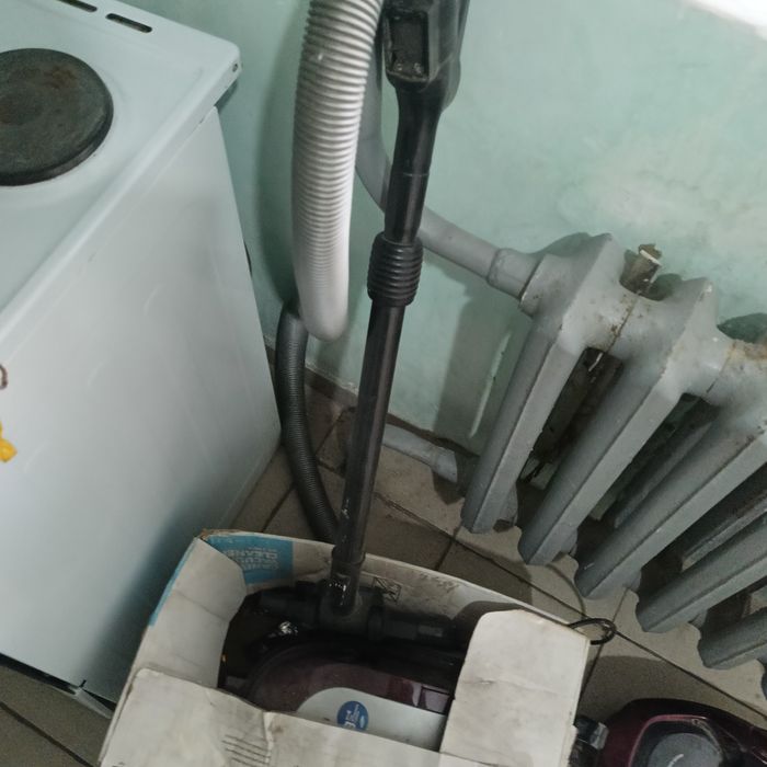 2 пылесоса продам