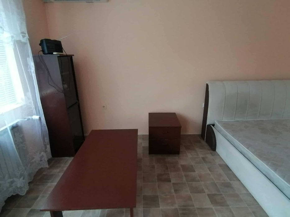 Дава се под наем Едностаен апартамент в Пловдив, Гагарин - 40 кв.м за 255 € - Снимка #3