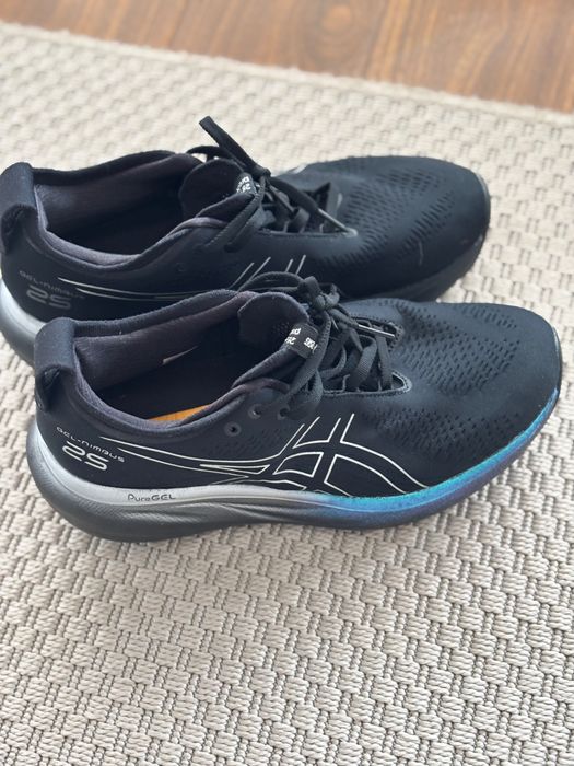 Adidasi Asics 44 condiție 10/10
