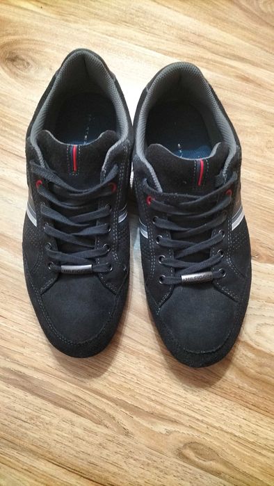 Pantofi Tommy Hilfiger din piele neagră