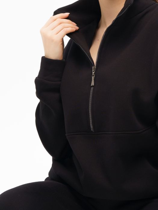 Продам спортивные костюмы