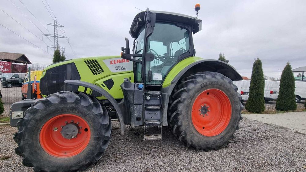 Tractor CLAAS Axion 800