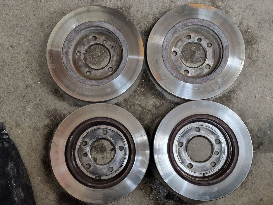 Предни + задни дискове за BMW E46 320D 150 Бмв Е46 320Д