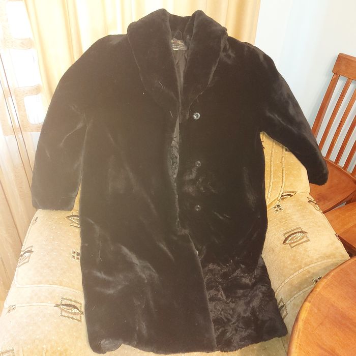 Шуба женская 52 размер