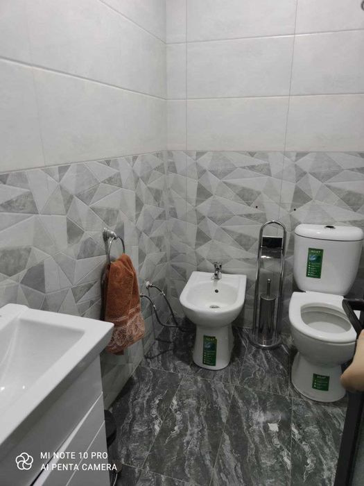 Xovli sotiladi 3 sotix maydonda shinam Xovli