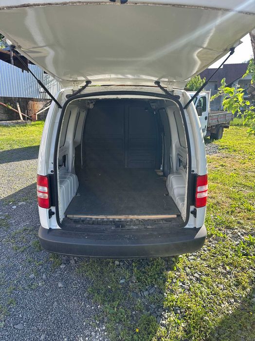 VW Caddy automată 2011