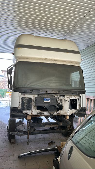 Мерседес Атего , пластик