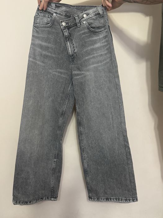 Актуални дънки Зара