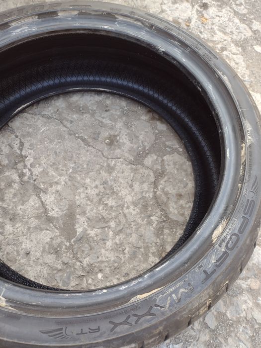 Топ състояние 2бр.225/40/19 Dunlop SMRT dot3219