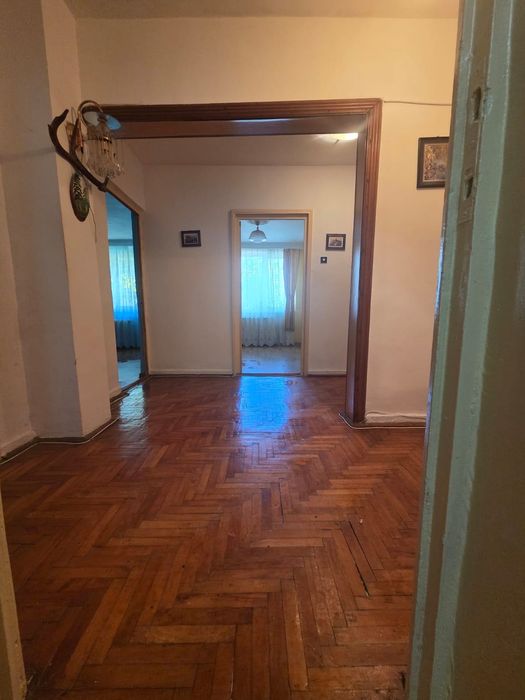 Apartament vânzare 3 camere Piatra Neamț,Str.Iulian Antonescu,bl.T15