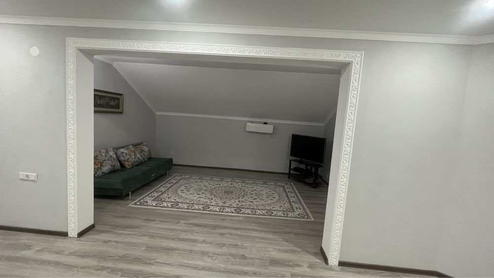 Дом 2 этажный большой