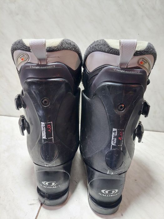 Clapari ski schi Salomon mondo 25,5 corespunde mărimii 39-39,5