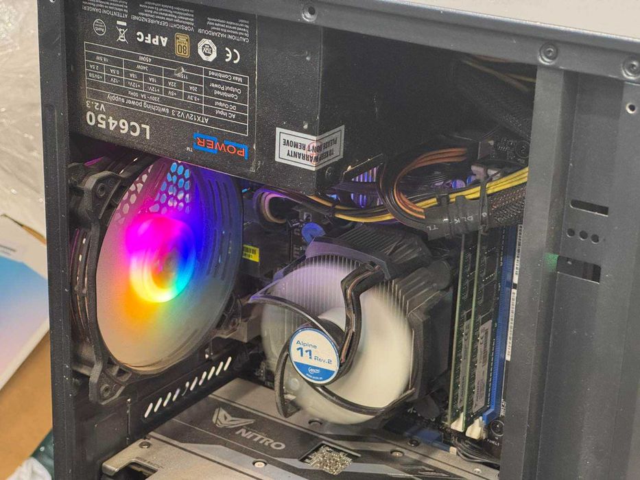 Геймърски компютър Intel i5-3470/ 8 RAM/ Radeon RX570