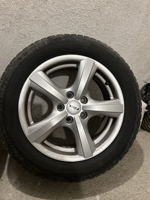 Джанти с гуми RIAL 16 5x112