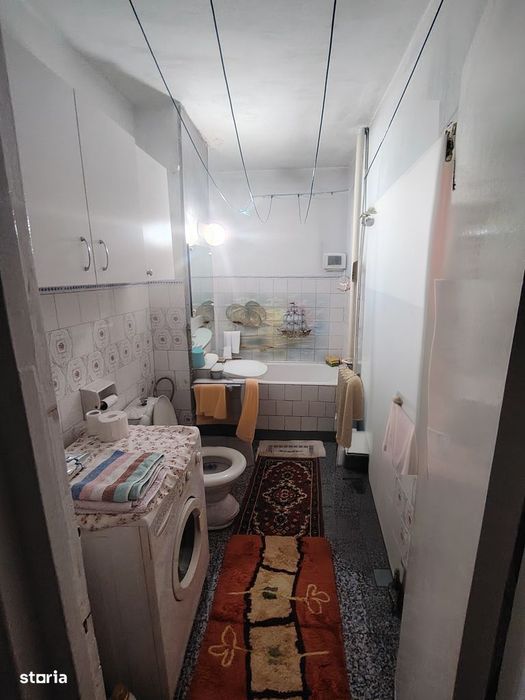 Apartament la parter mare, zona Vlaicu bloc 10 etaje
