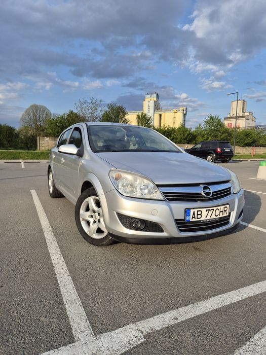 Opel Astra H 1.6 105CP