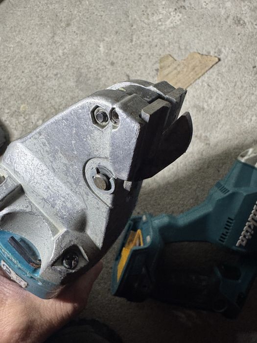 Foarfeca tabla Makita