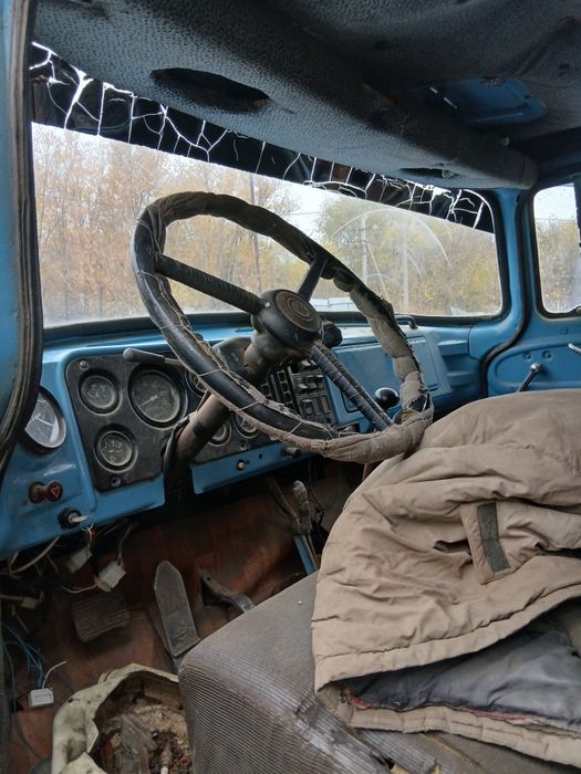 Продам зил 130..