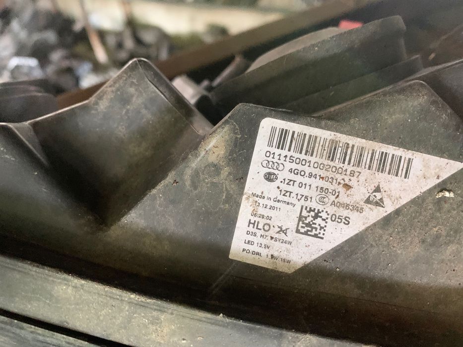 Ляв фар за ауди а6 2013