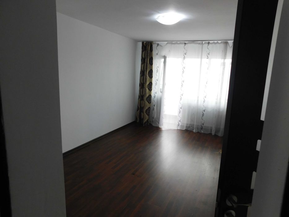 De vânzare – Apartament 3 camere decomandat | Drobeta-Turnu Severin | Splai Mihai Viteazul nr. 5