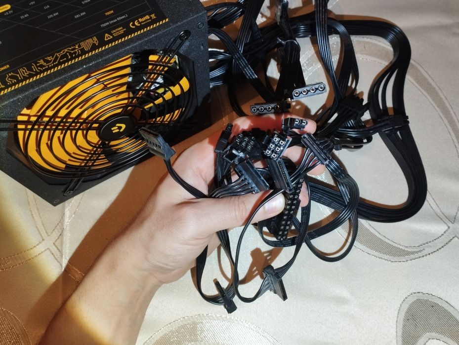 Sursa PC calculator 700W nJoy Legion 700 80 Plus Silver