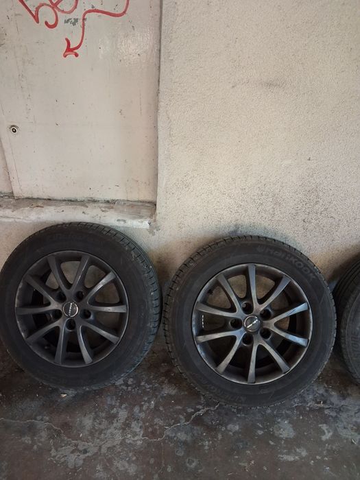 4 Jante cu anvelope 185x65x15 / 5 prezoane