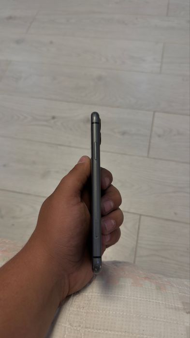 Продам айфон iphone 11