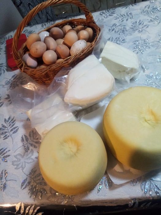 Oua casi și telemea