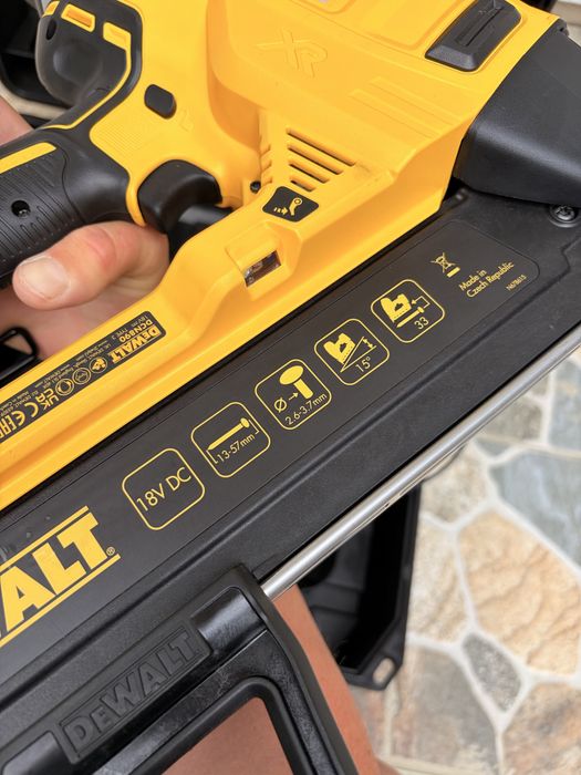Pistol cuie beton Dewalt 2026