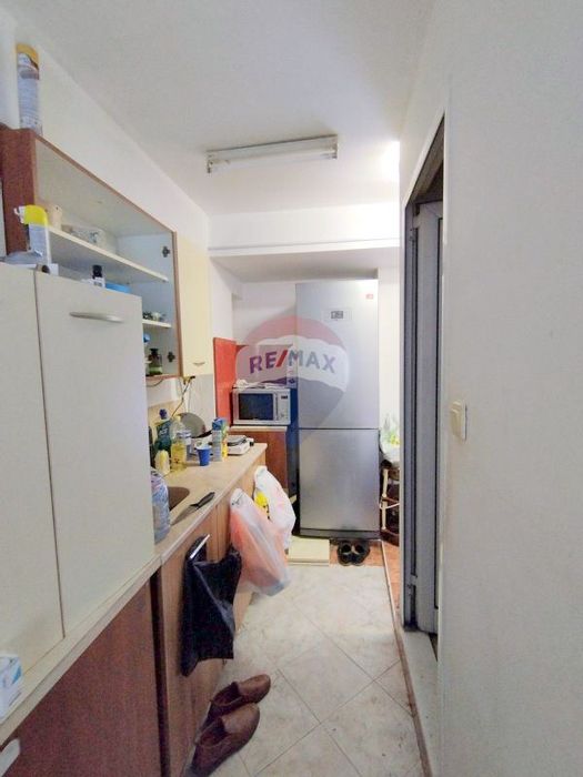 Продава се Двустаен апартамент в Варна, Цветен квартал - 50 кв.м за 1122 €/кв.м - Снимка #8