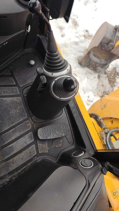 Buldoexcavator JCB 4CX