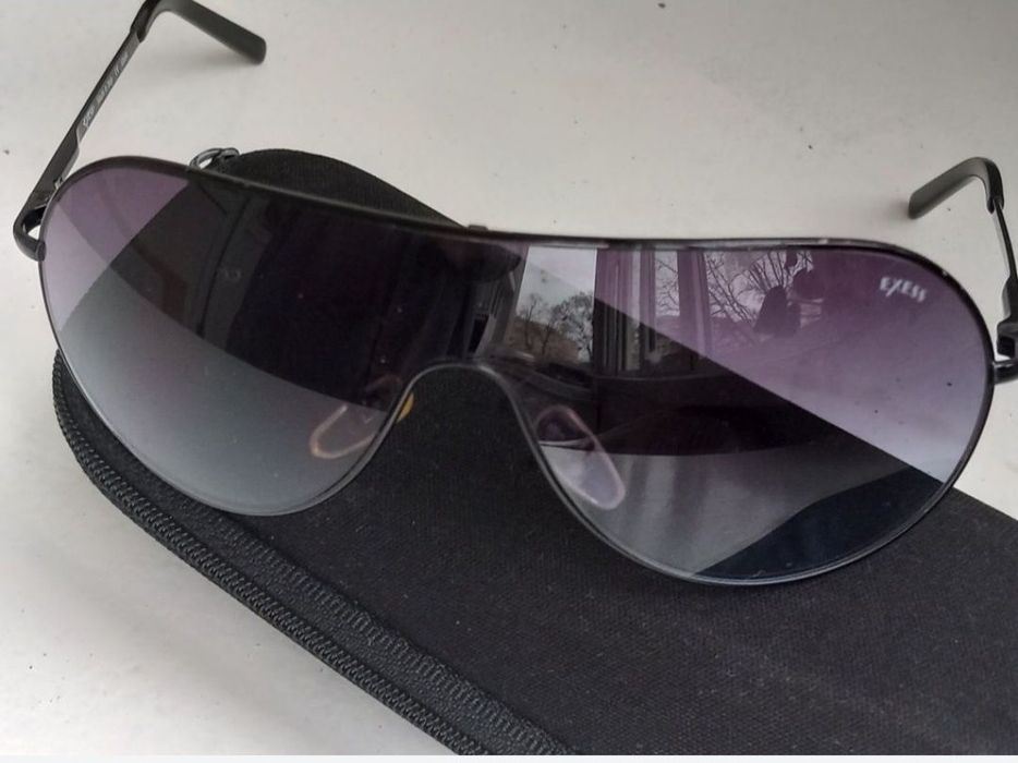 Детски очила Exess. Оригинални. Запазени, без надраскване или дефекти.