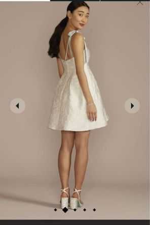 Rochița alba, mireasa (de schimb)