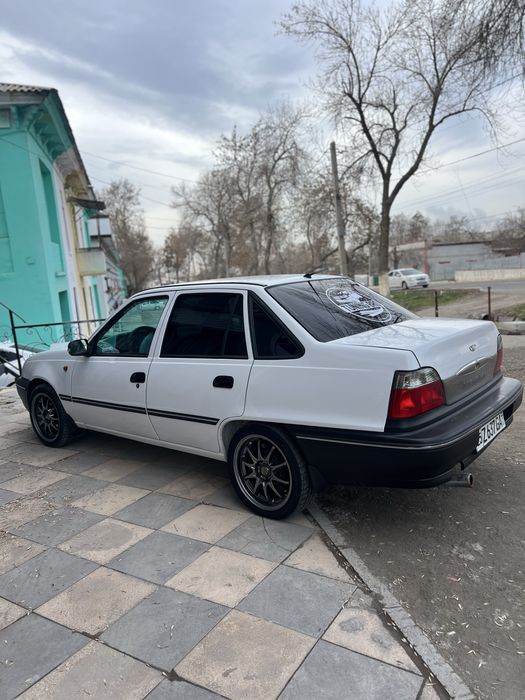 nexia 1 sotiladi yili 2007 holati alo darajada metan gaz