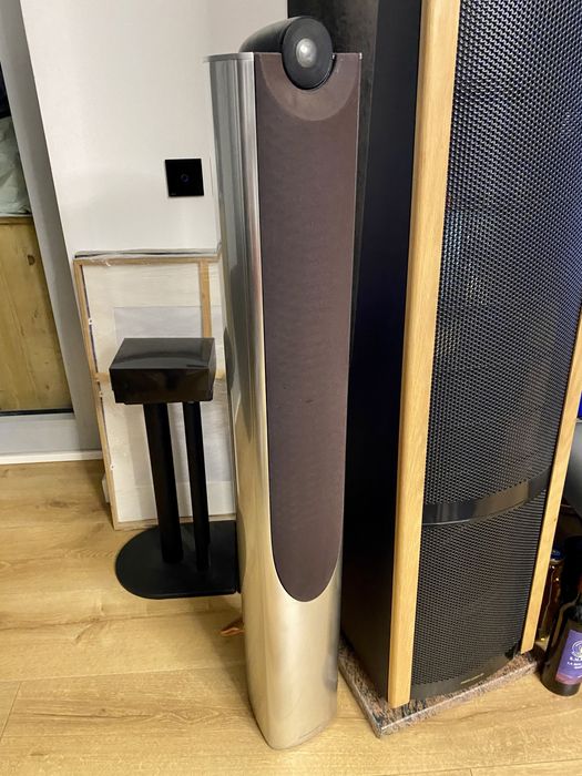 Boxe podea  Bowers & Wilkins XT4