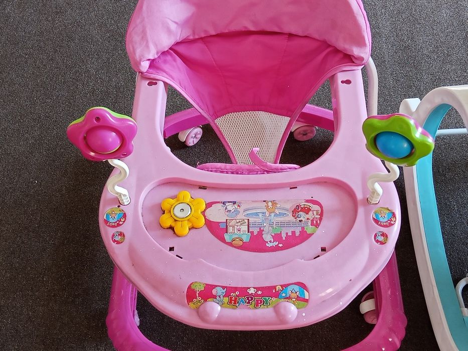 Детская колыбельная и ходунки