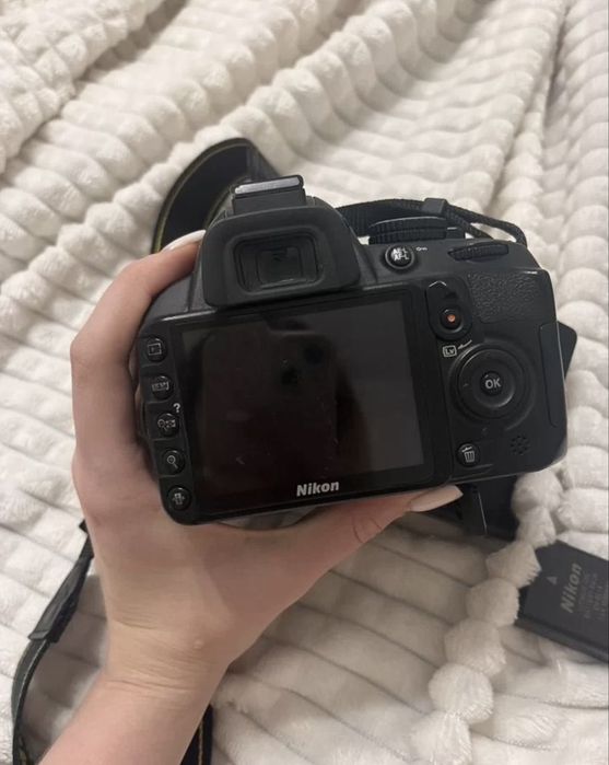 Nikon D3100 +18-55 обьектив