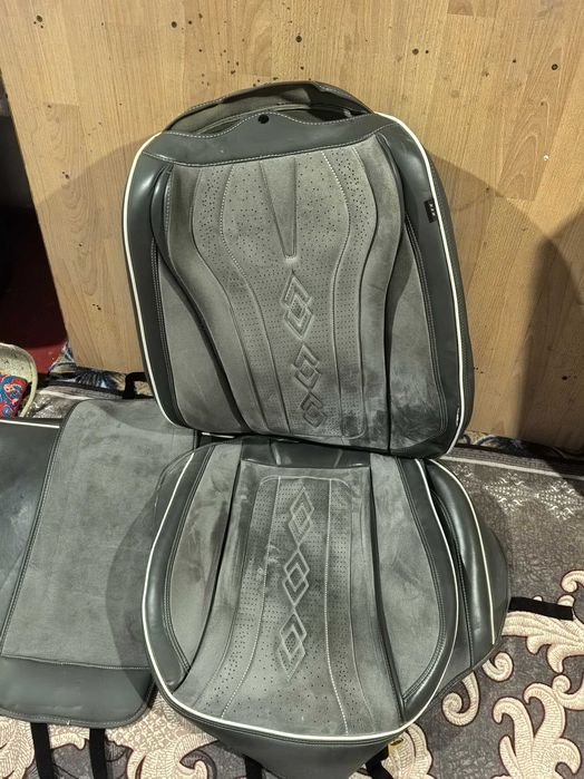 Авто чехол универсальный