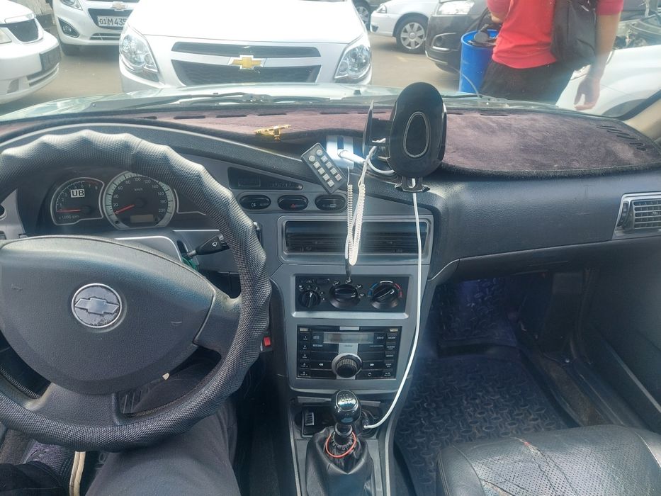 Nexia 2 sotiladi 4700 $