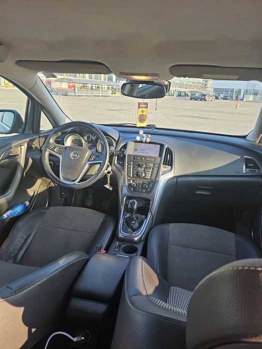 Opel Astra J 2012, 1.7 CDTI