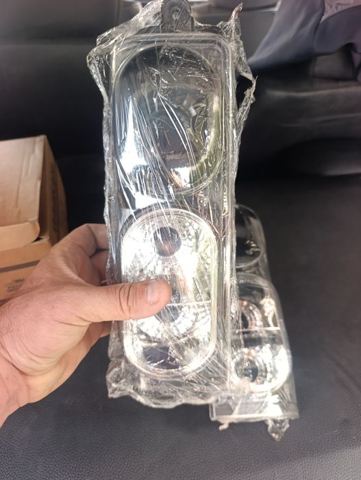 Продам задние фары