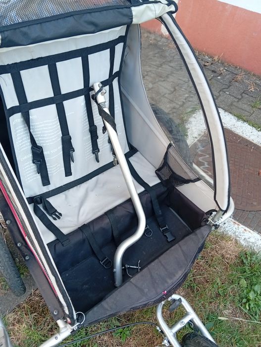Cărucior copiii  pentru  bicicleta