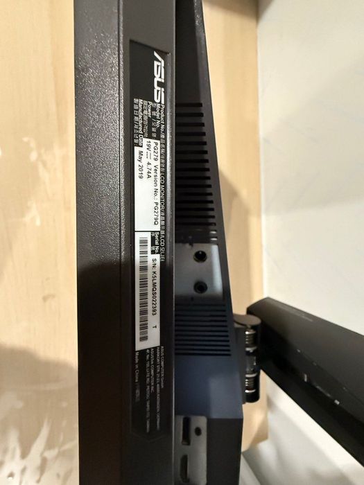 Monitor ASUS ROG SWIFT PG279Q. 2K,165hz, 	G-SYNC