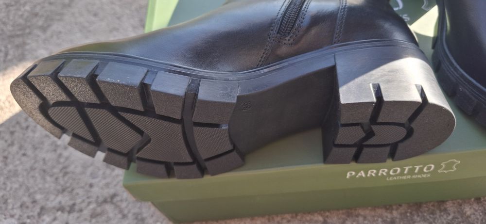 Cizme din piele naturală