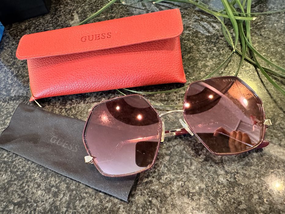 Дамски слънчеви очила GUESS