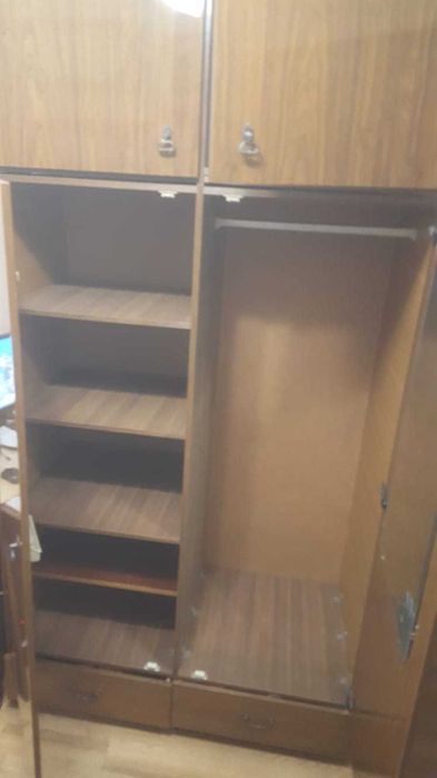 Шкаф лакированный